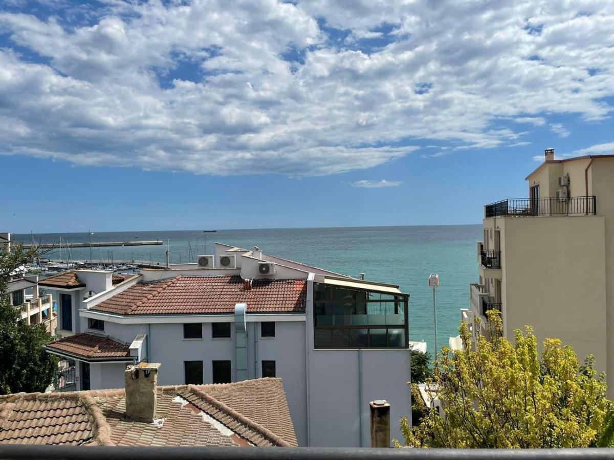 Sea View Apartment Baltjik Exteriör bild