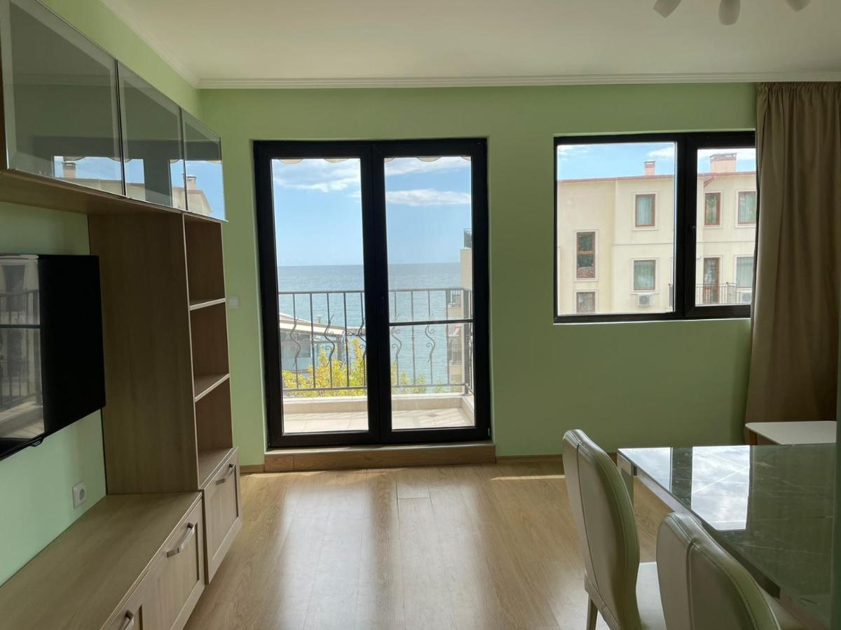 Sea View Apartment Baltjik Exteriör bild